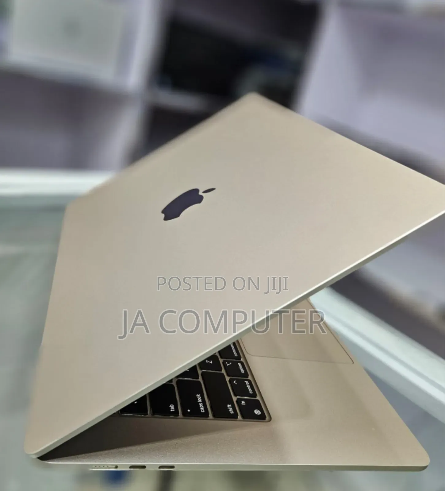 New Laptop Apple MacBook Air 2024 M3 15-Inch 8GB Apple M3 SSD 256GB