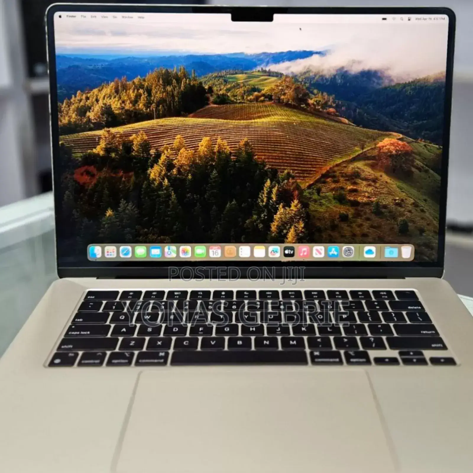 New Laptop Apple MacBook Air 2024 M3 15-Inch 8GB Apple M3 SSD 256GB