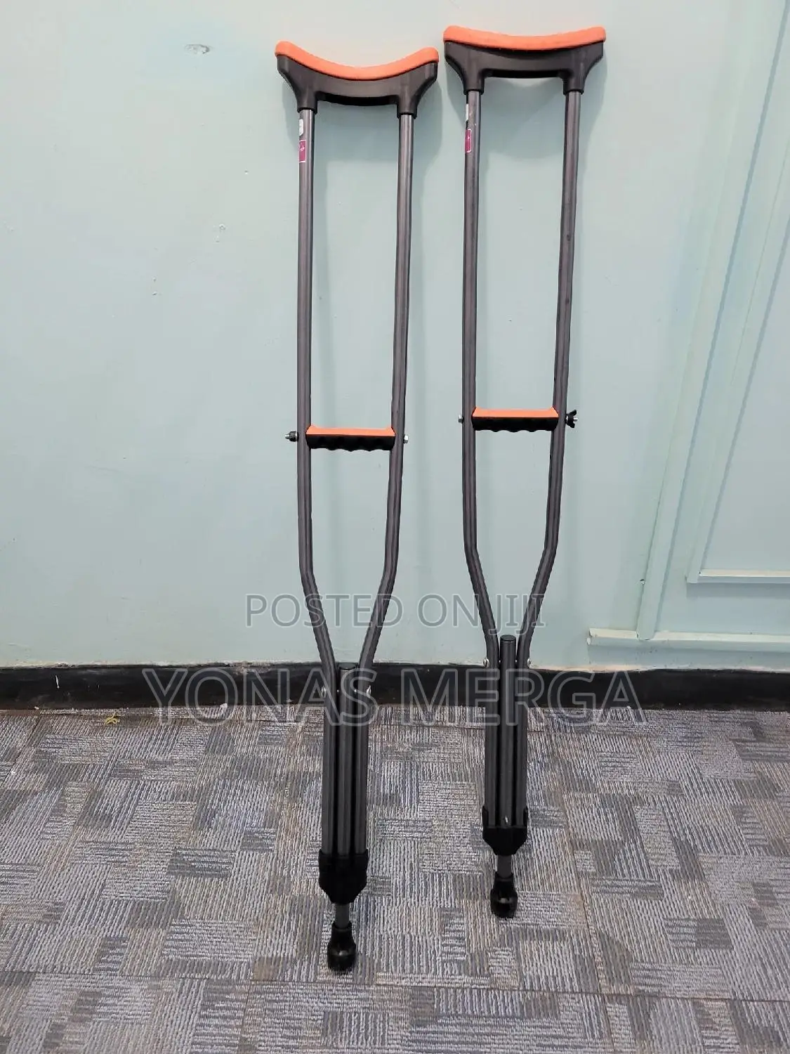 Crutches for Adult Walking (Silver,Weight Capacity150kg) (2)
