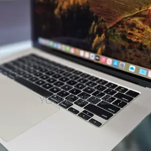 New Laptop Apple MacBook Air 2024 M3 15-Inch 8GB Apple M3 SSD 256GB