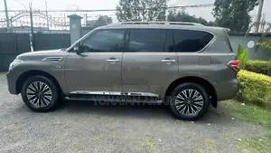 Nissan Patrol 2016 Gold