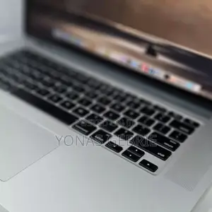 New Laptop Apple MacBook Pro 2015 16GB Intel Core I7 SSD 512GB