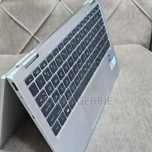 New Laptop HP EliteBook 1040 G8 16GB Intel Core I7 SSD 512GB