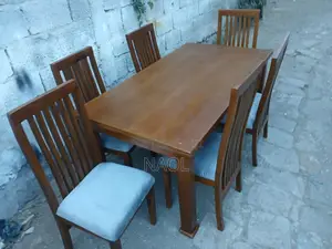 Photo - ባለ 6 መቀመጫ Dining Set Table(በዋንዛ የተሰሩ)