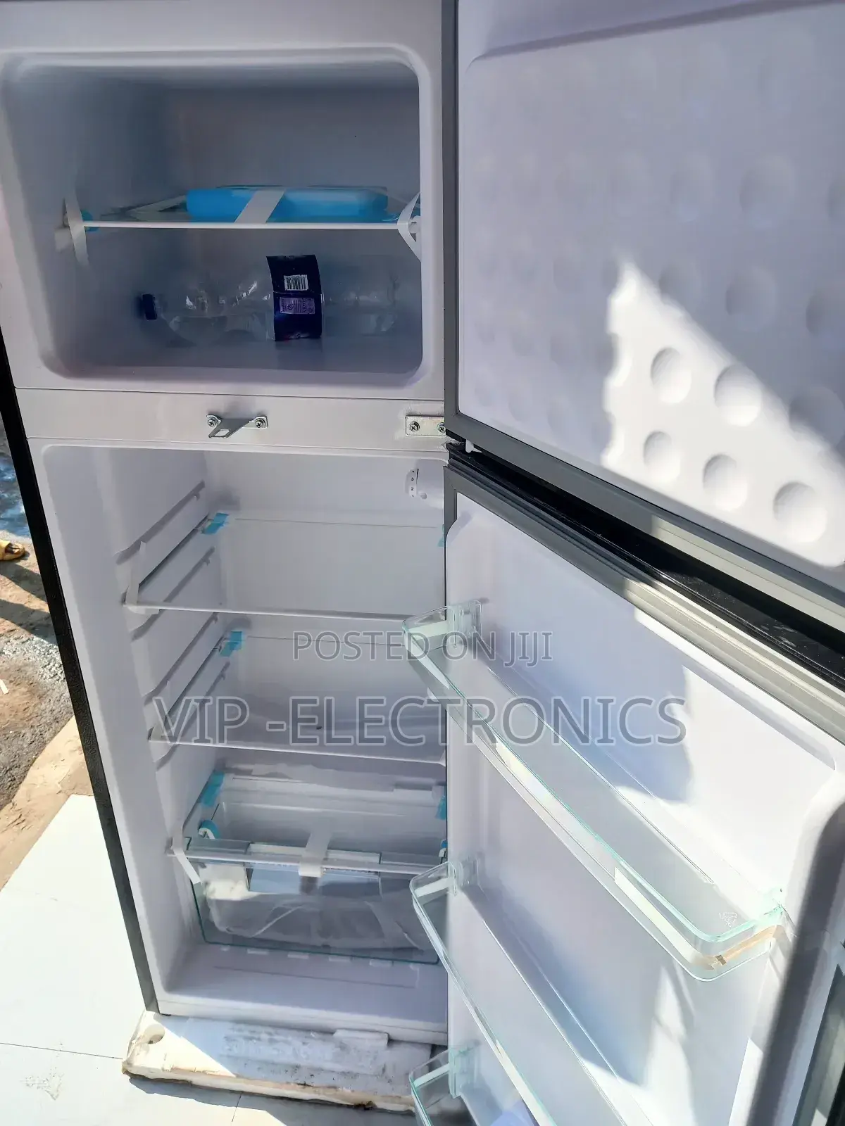 Iceland Refrigerator 325