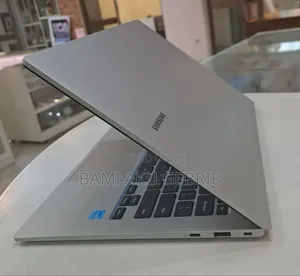 Photo - New Laptop Samsung Galaxy Book 2 4GB Intel Core I5 SSD 128GB