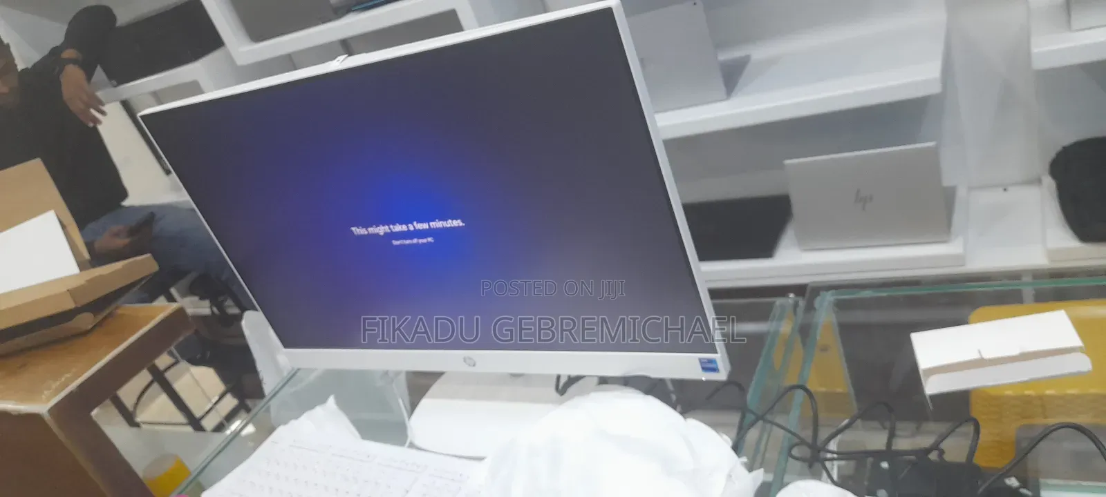 New HP ProOne 240 G10 All-in-One 8GB Intel Core I7 SSD 512GB