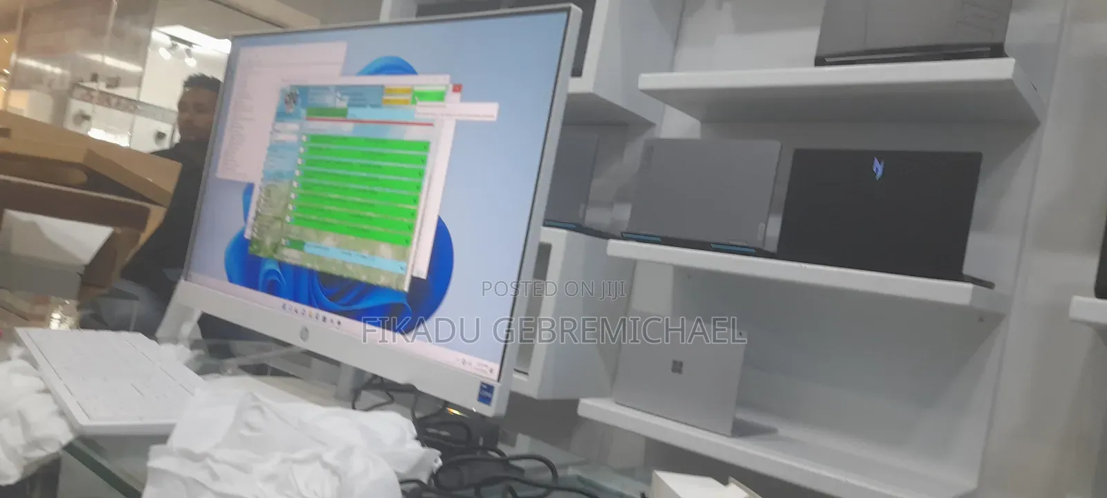 New HP ProOne 240 G10 All-in-One 8GB Intel Core I5 SSD 512GB