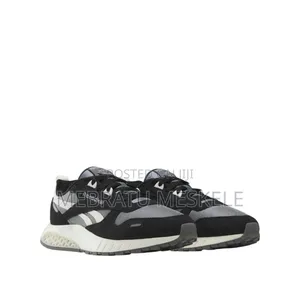 Hi Brand Fashion
Brand 
Size 40
Price ~ 7.500 Birr