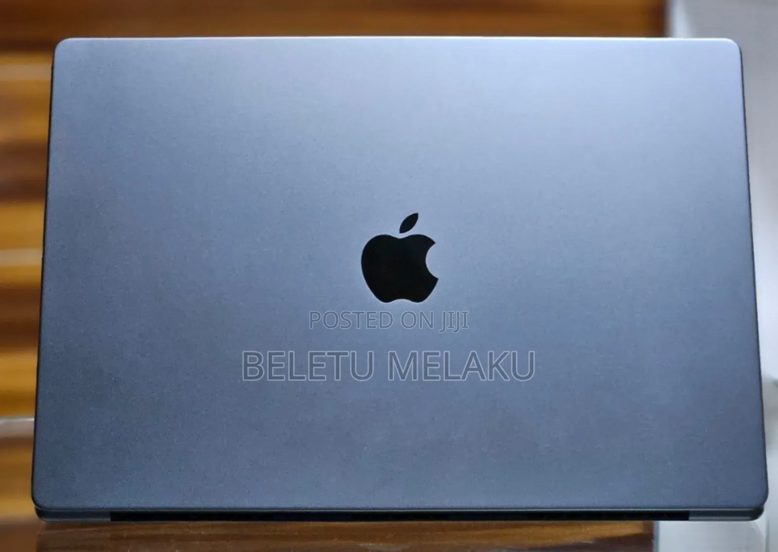 New Laptop Apple MacBook Pro 18GB Apple M3 Pro SSD 512GB