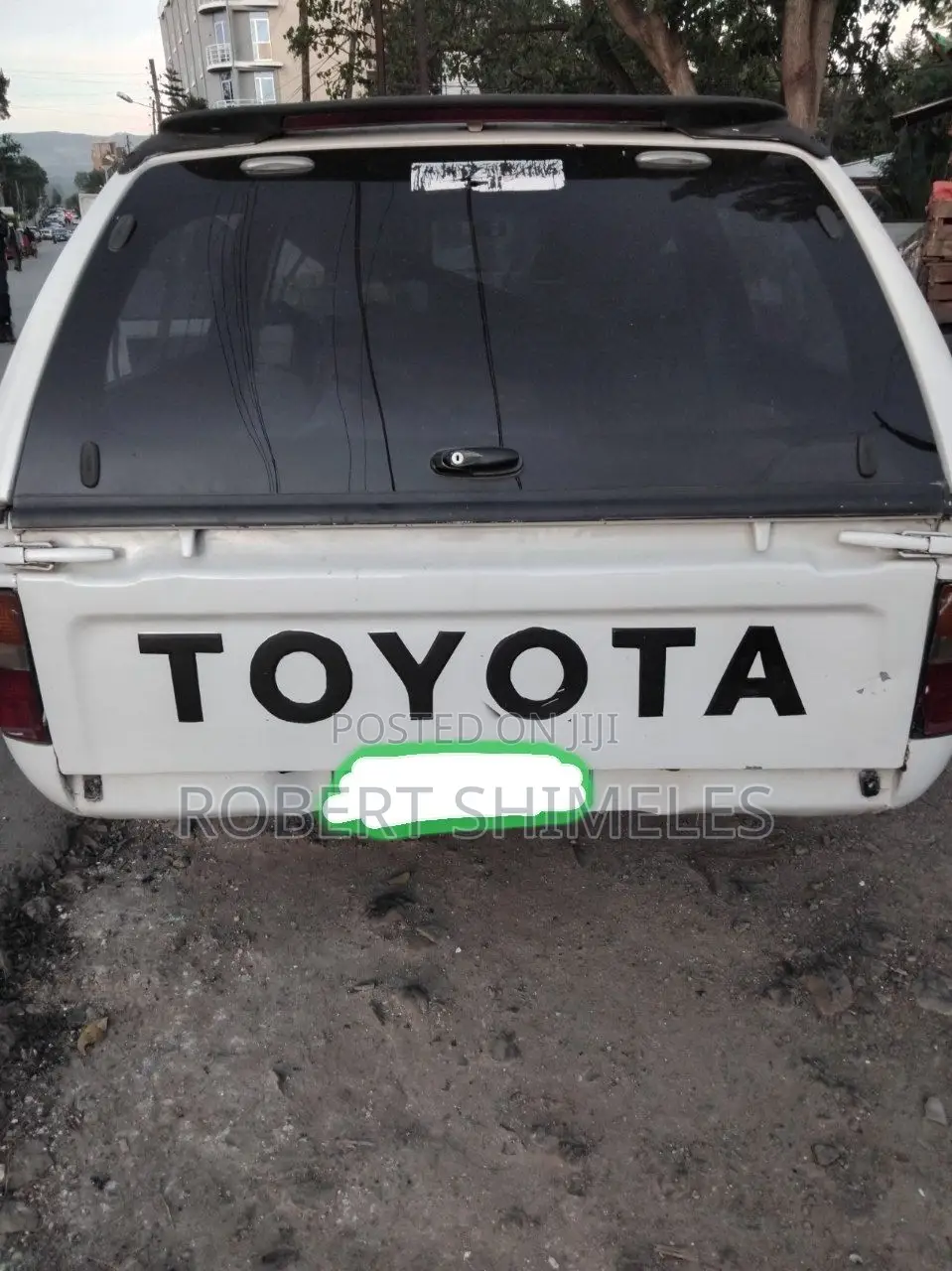 Toyota Hilux 1990 White