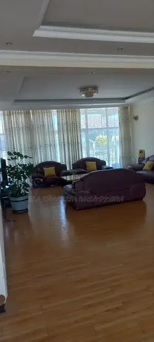Furnished 6bdrm Villa in Ropack Real State, Oromia-Finfinne for sale