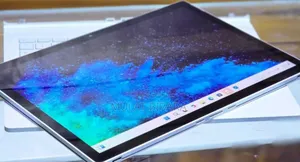 New Laptop Microsoft Surface Book 2 8GB Intel Core I5 SSD 256GB