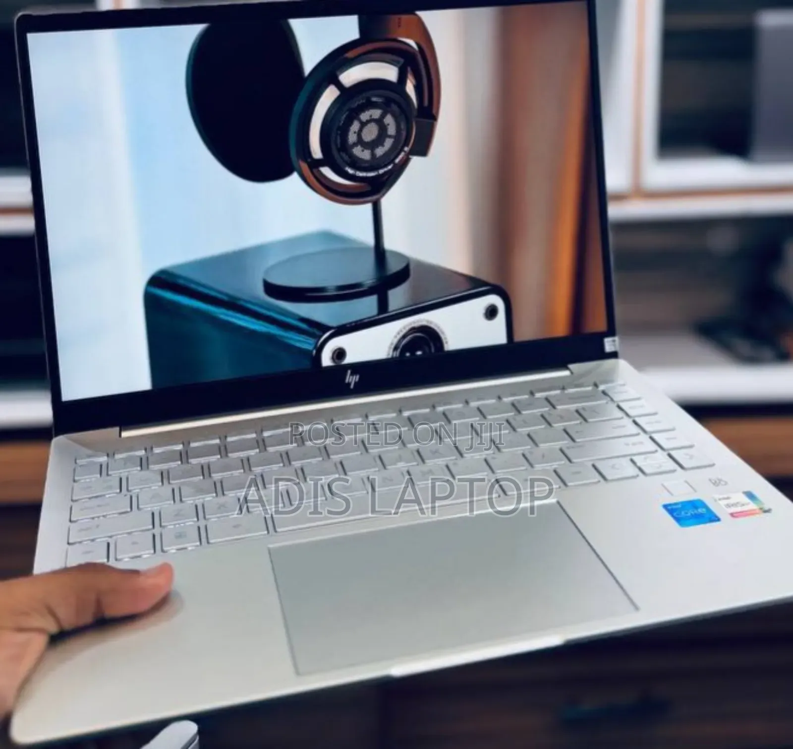 New Laptop HP Pavilion 10 16GB Intel Core I5 SSD 1T