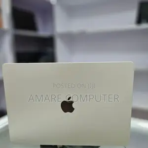 Photo - New Laptop Apple MacBook Air 2024 M3 15-Inch 8GB Apple M3 SSD 256GB