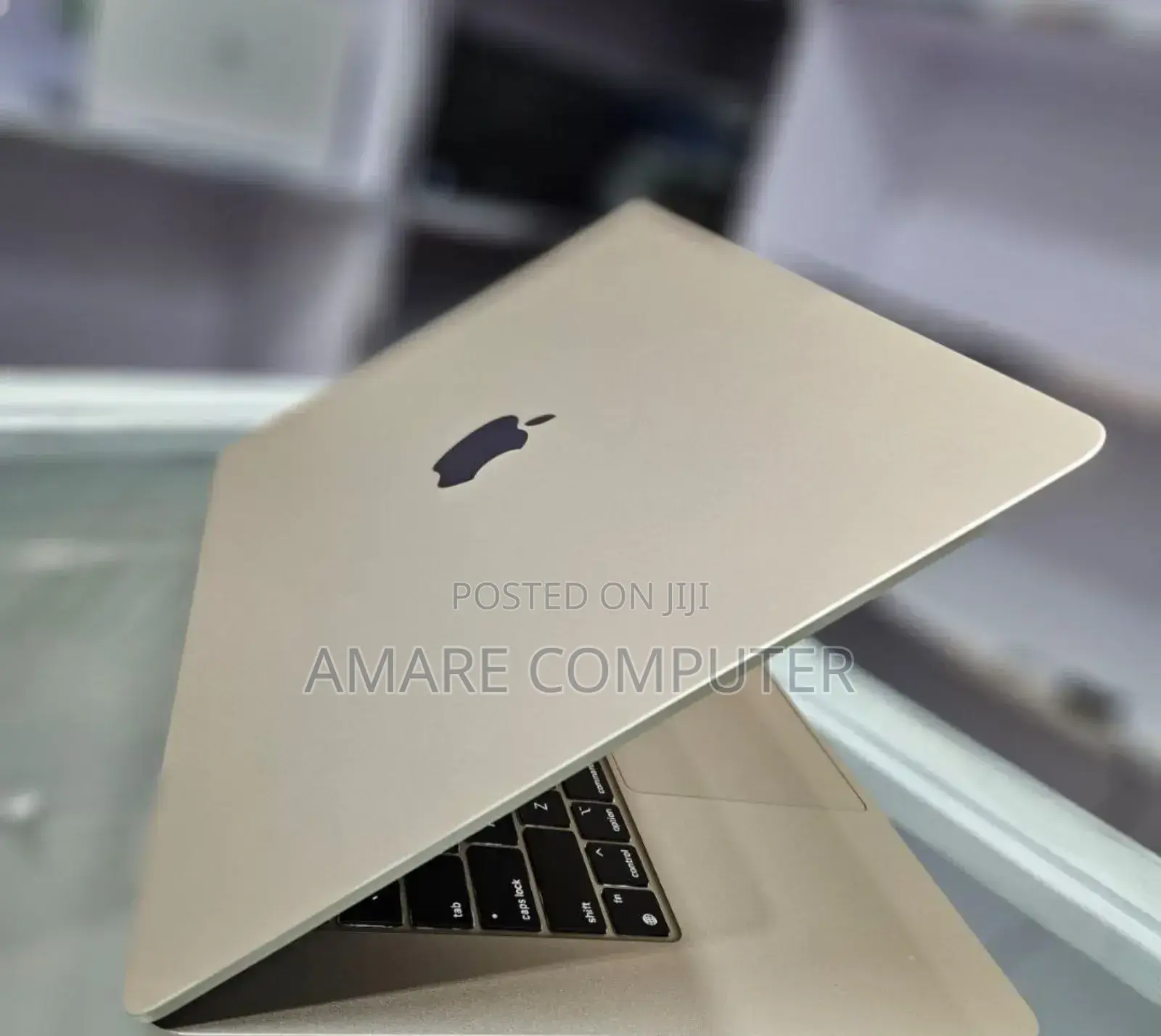 New Laptop Apple MacBook Air 2024 M3 15-Inch 8GB Apple M3 SSD 256GB