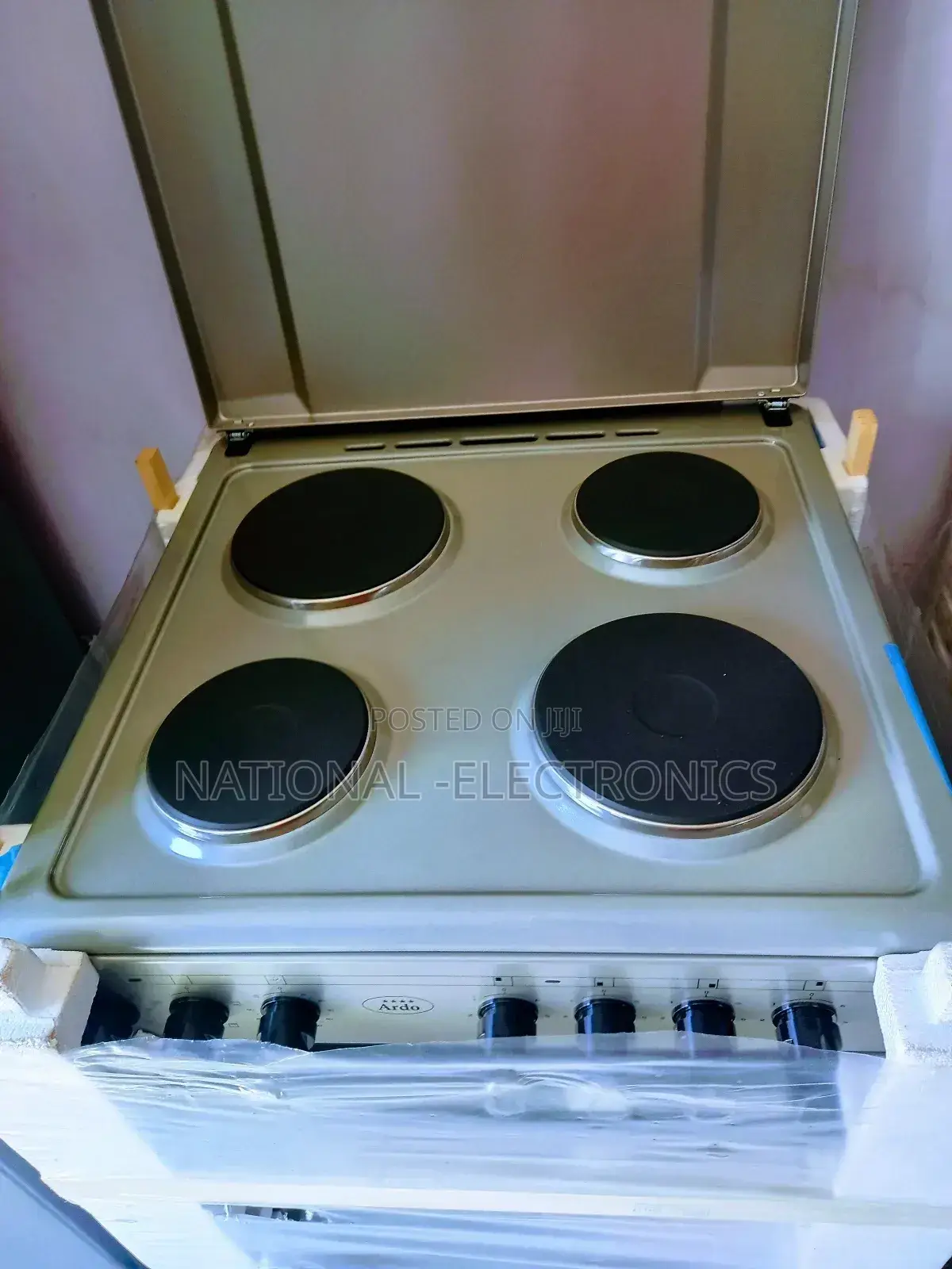 Ardo Oven 60cm by 60cm Freestanding Oven