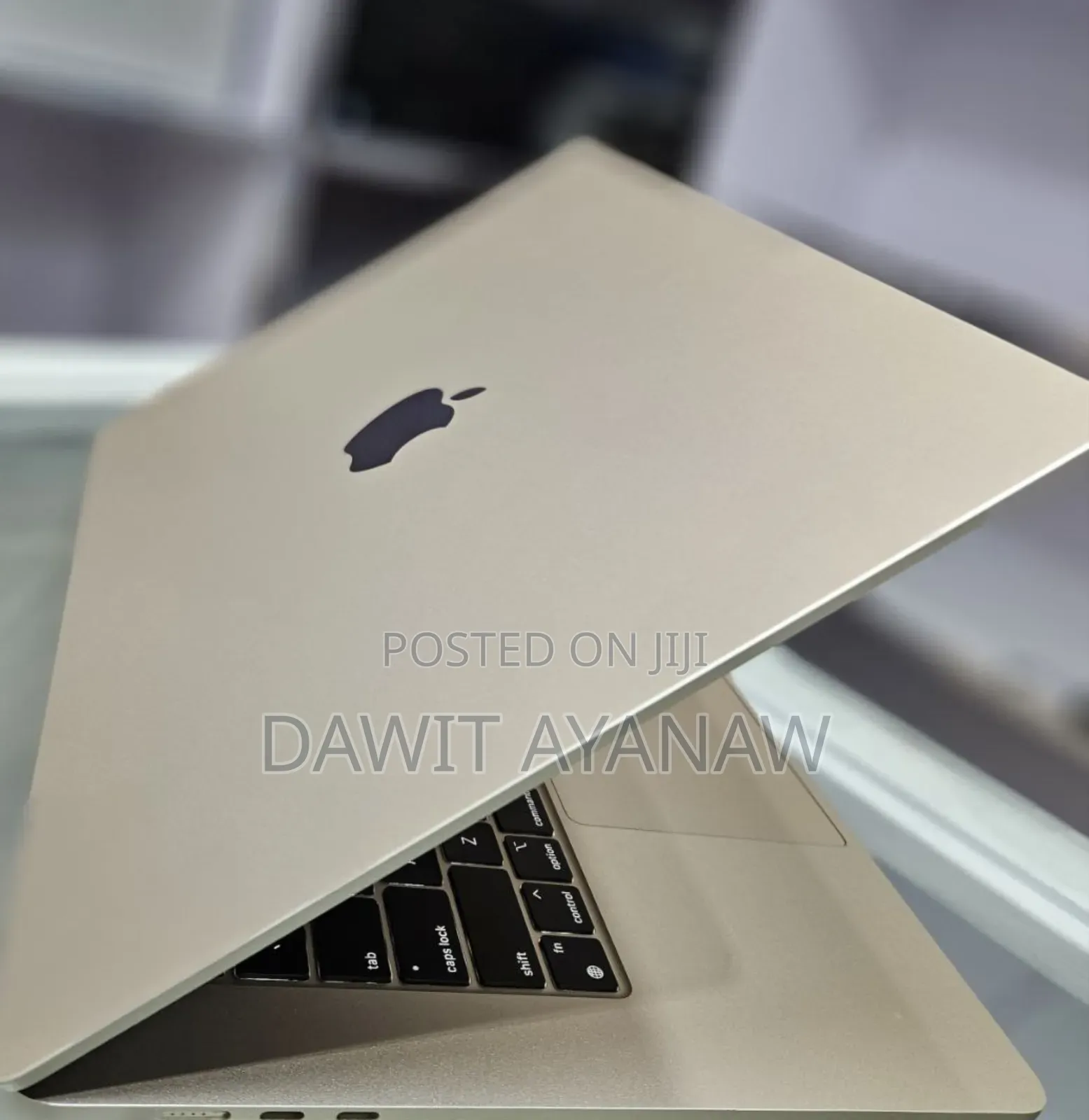 New Laptop Apple MacBook Air 2024 M3 13-Inch 8GB Apple M3 SSD 256GB