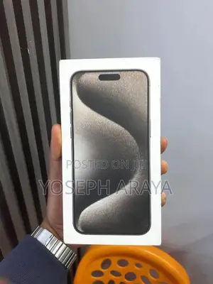 Photo - New Apple iPhone 15 Pro Max 256 GB Silver