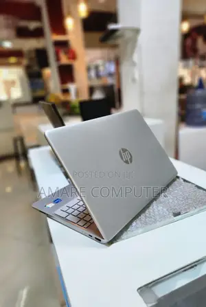 New Laptop HP Stream Notebook 8GB Intel Core I5 SSD 512GB
