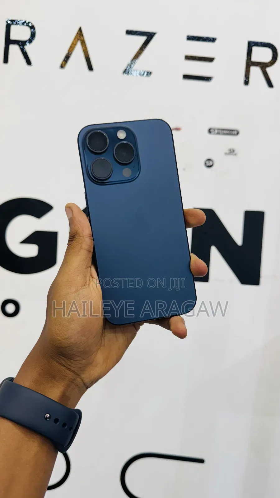 New Apple iPhone 15 Pro 256 GB Blue