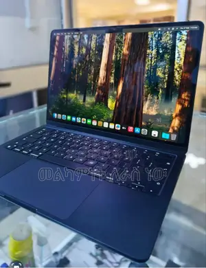 New Laptop Apple MacBook Air 2024 M3 13-Inch 8GB Apple M3 SSD 256GB