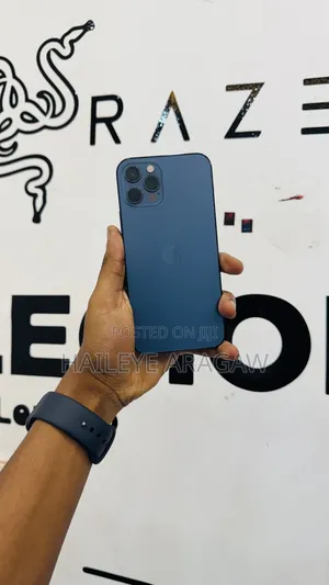 Photo - New Apple iPhone 12 Pro 128 GB Blue