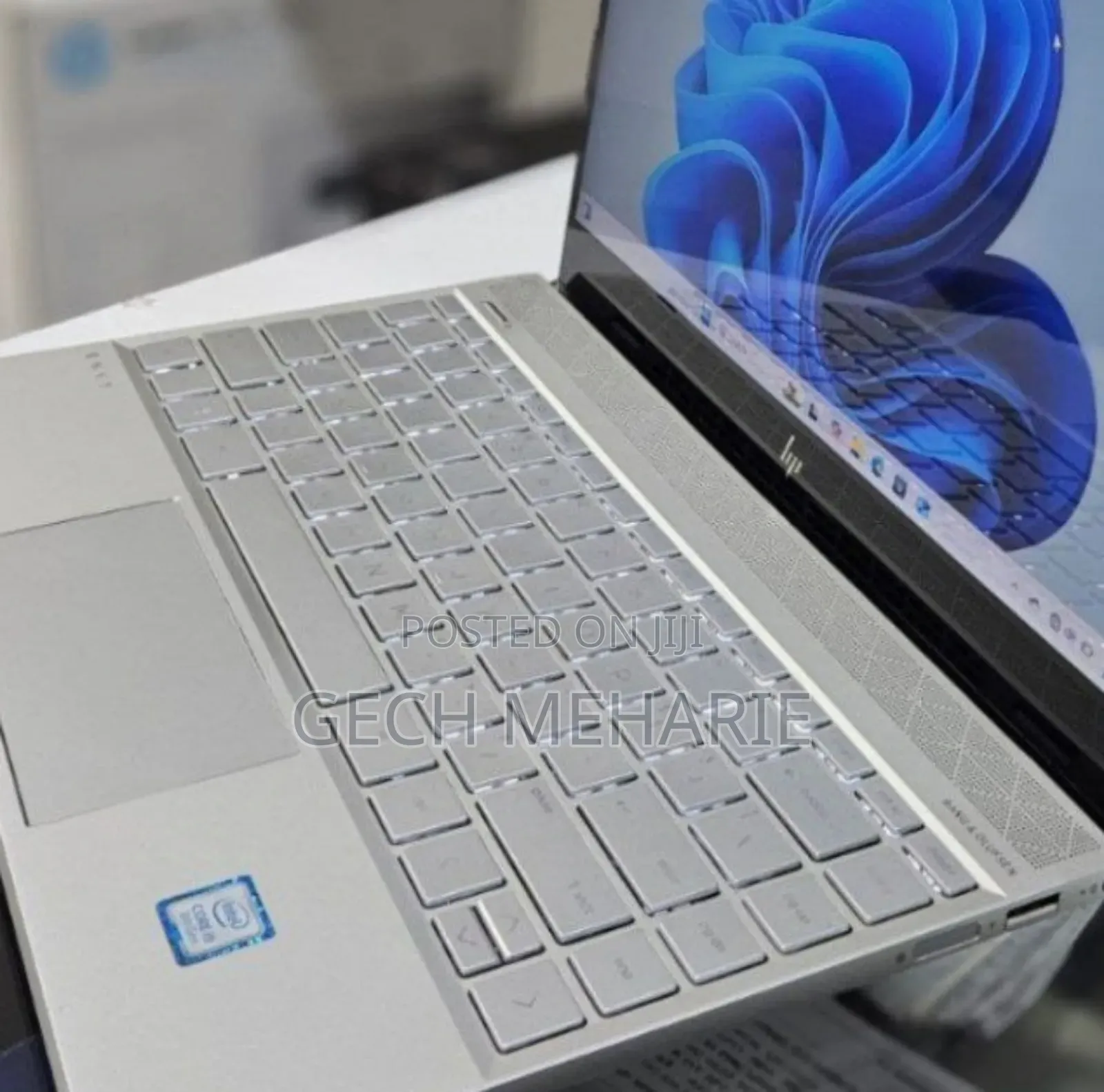 New Laptop HP Envy 13 8GB Intel Core I5 SSD 256GB