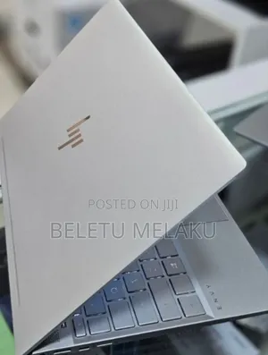 New Laptop HP Envy 13 8GB Intel Core I5 SSD 256GB