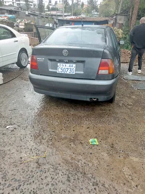 Volkswagen Polo 2001 Gray