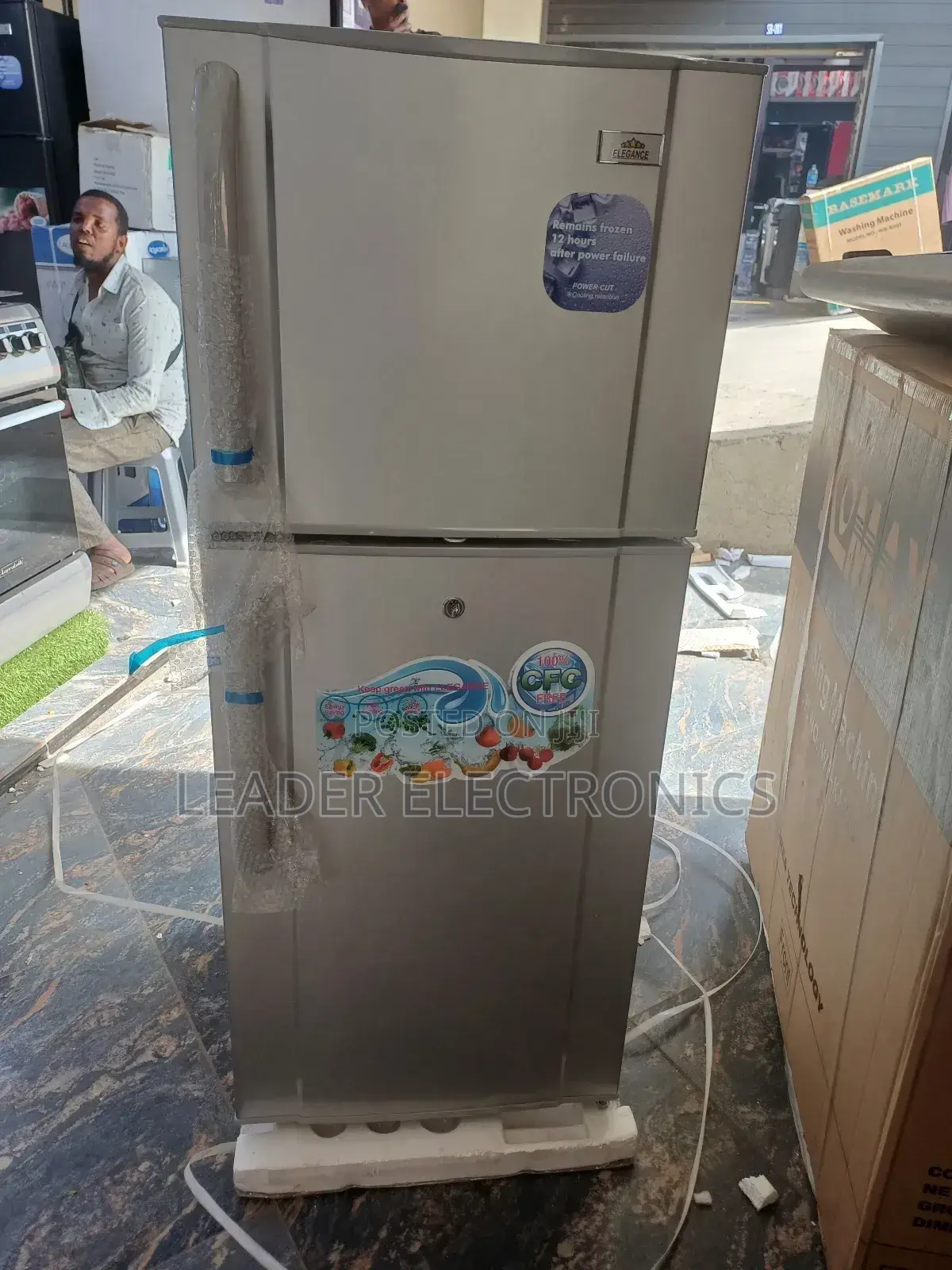 Elegance Refrigerator 240