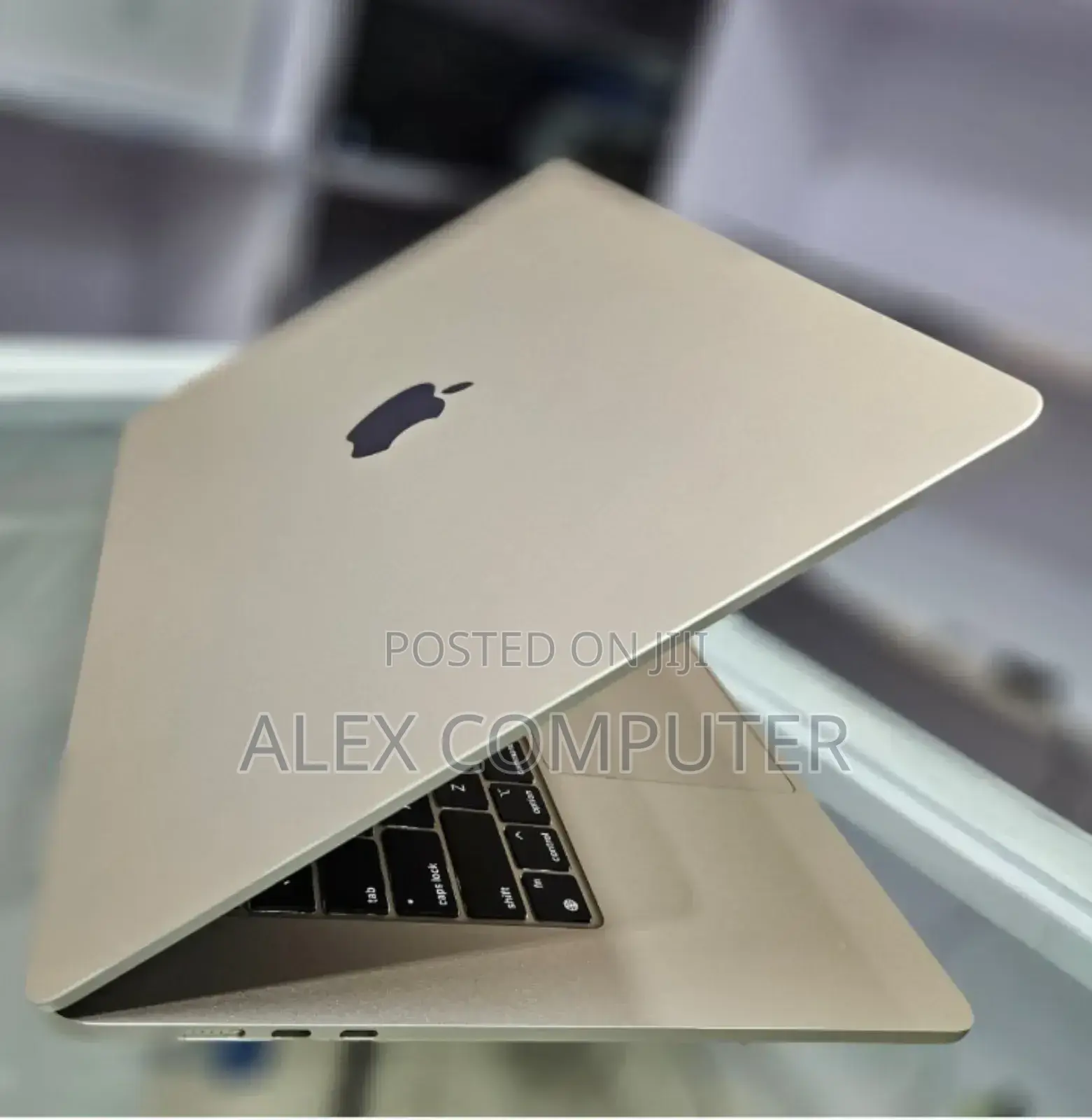 New Laptop Apple MacBook Air 2024 M3 15-Inch 8GB Apple M3 SSD 256GB