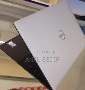 Photo - New Laptop Dell XPS 13 16GB Intel Core I7 SSD 1T