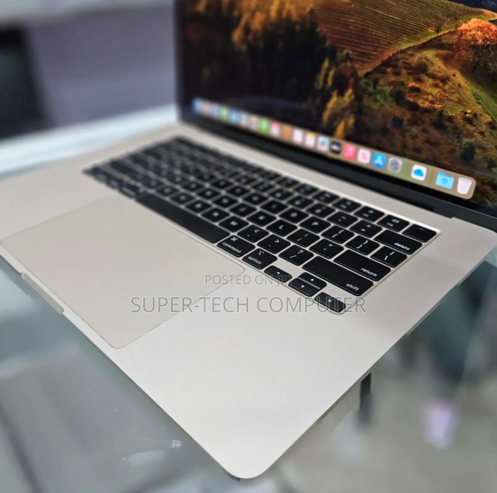 New Laptop Apple MacBook Air 2024 M3 15-Inch 8GB Apple M3 SSD 256GB