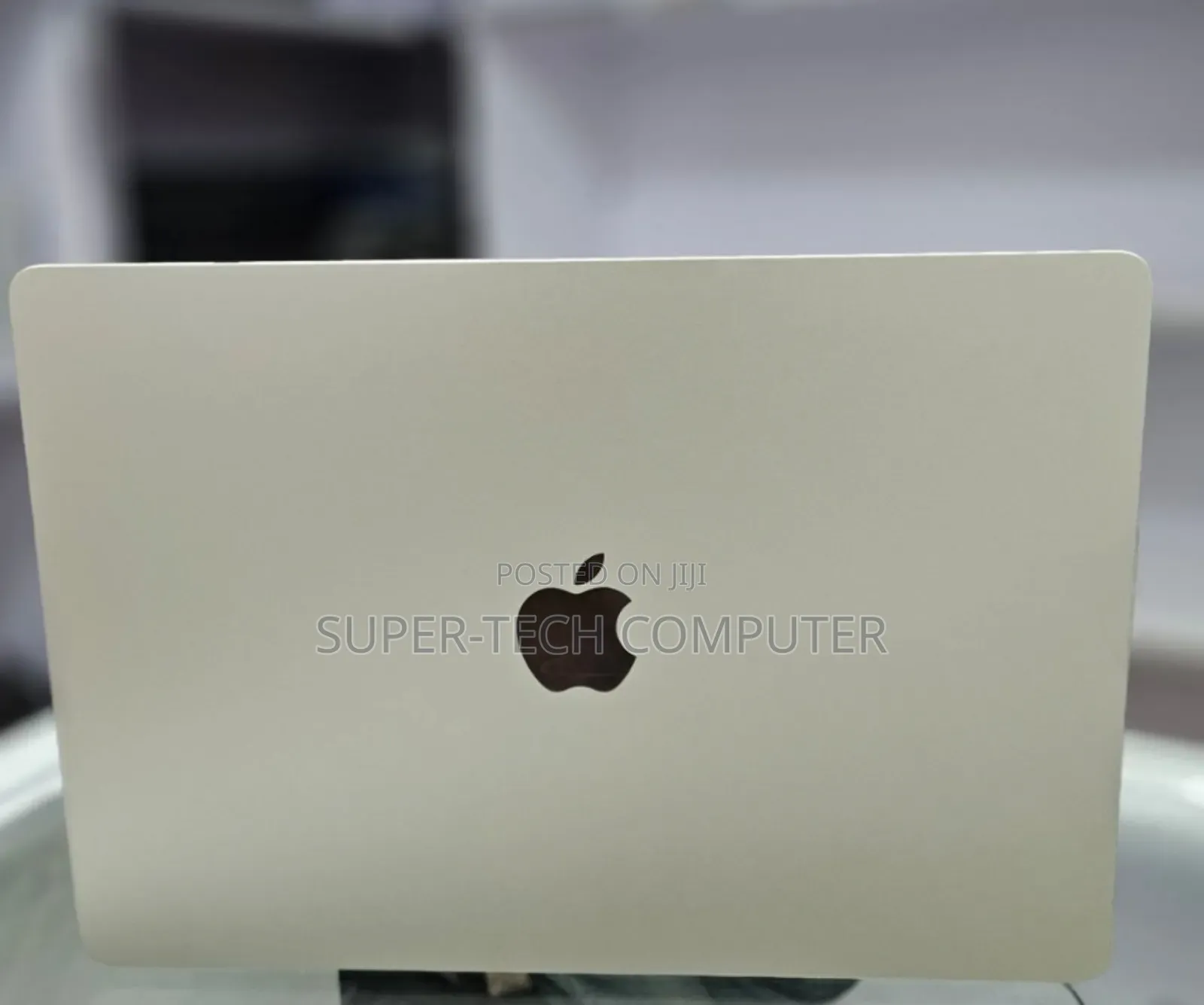 New Laptop Apple MacBook Air 2024 M3 15-Inch 8GB Apple M3 SSD 256GB