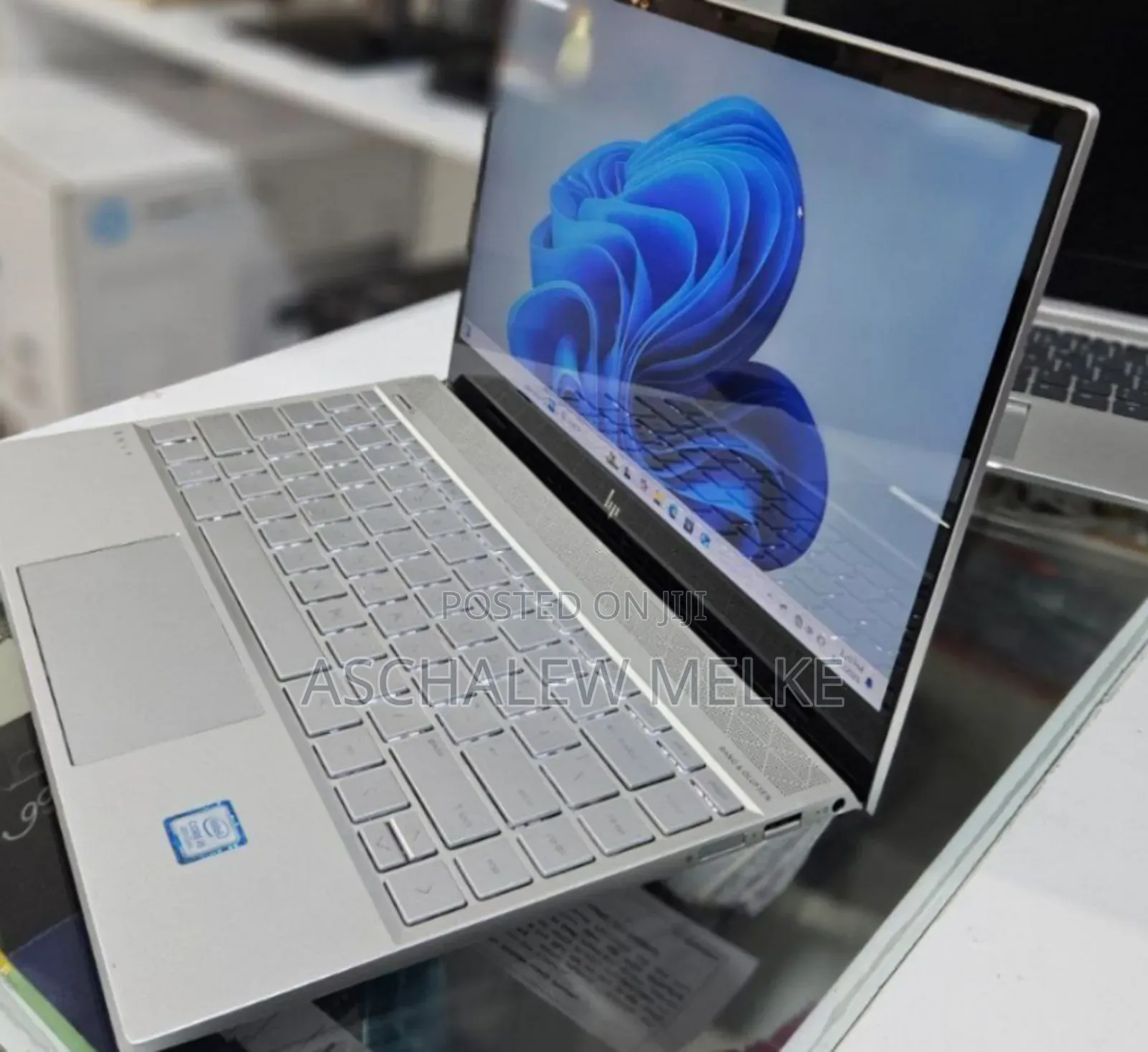 New Laptop HP Envy 13 8GB Intel Core I5 SSD 256GB