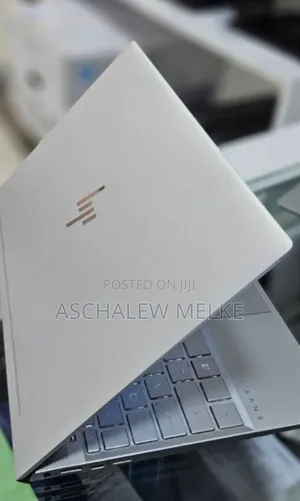 New Laptop HP Envy 13 8GB Intel Core I5 SSD 256GB