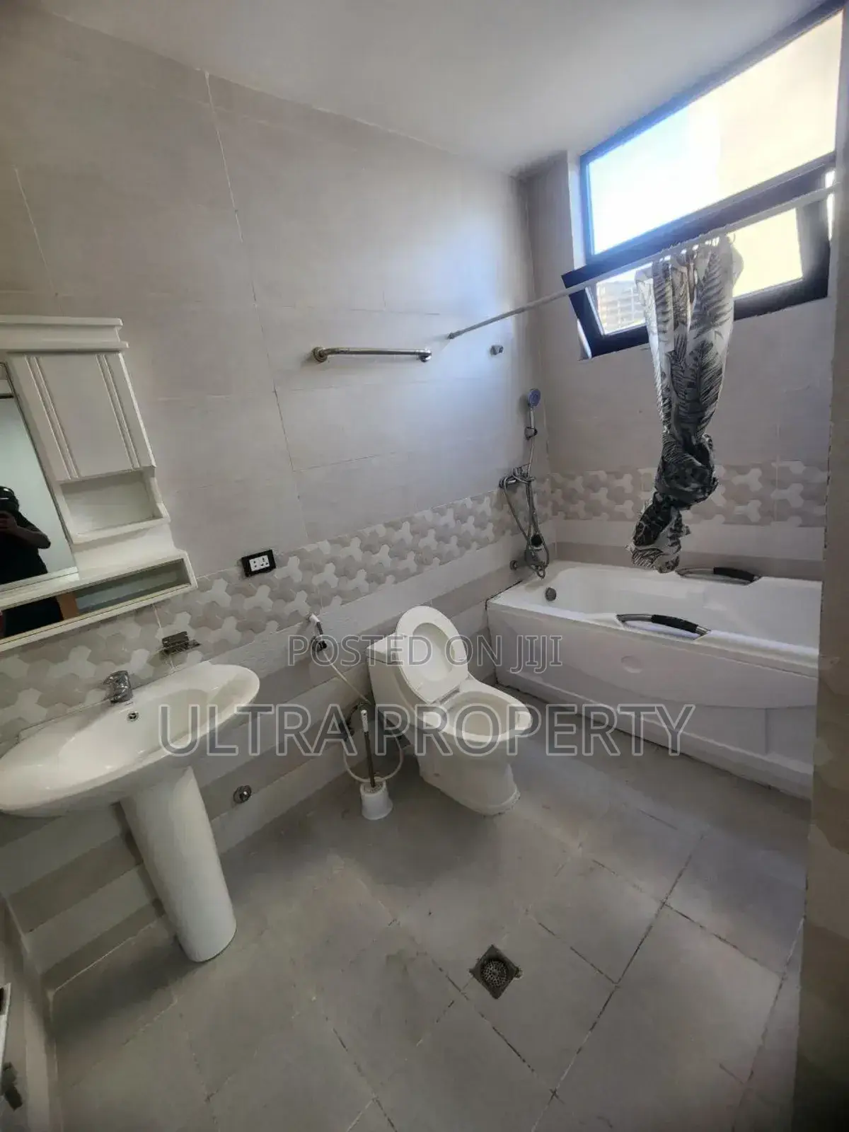 Furnished 3bdrm Apartment in Bole for rent