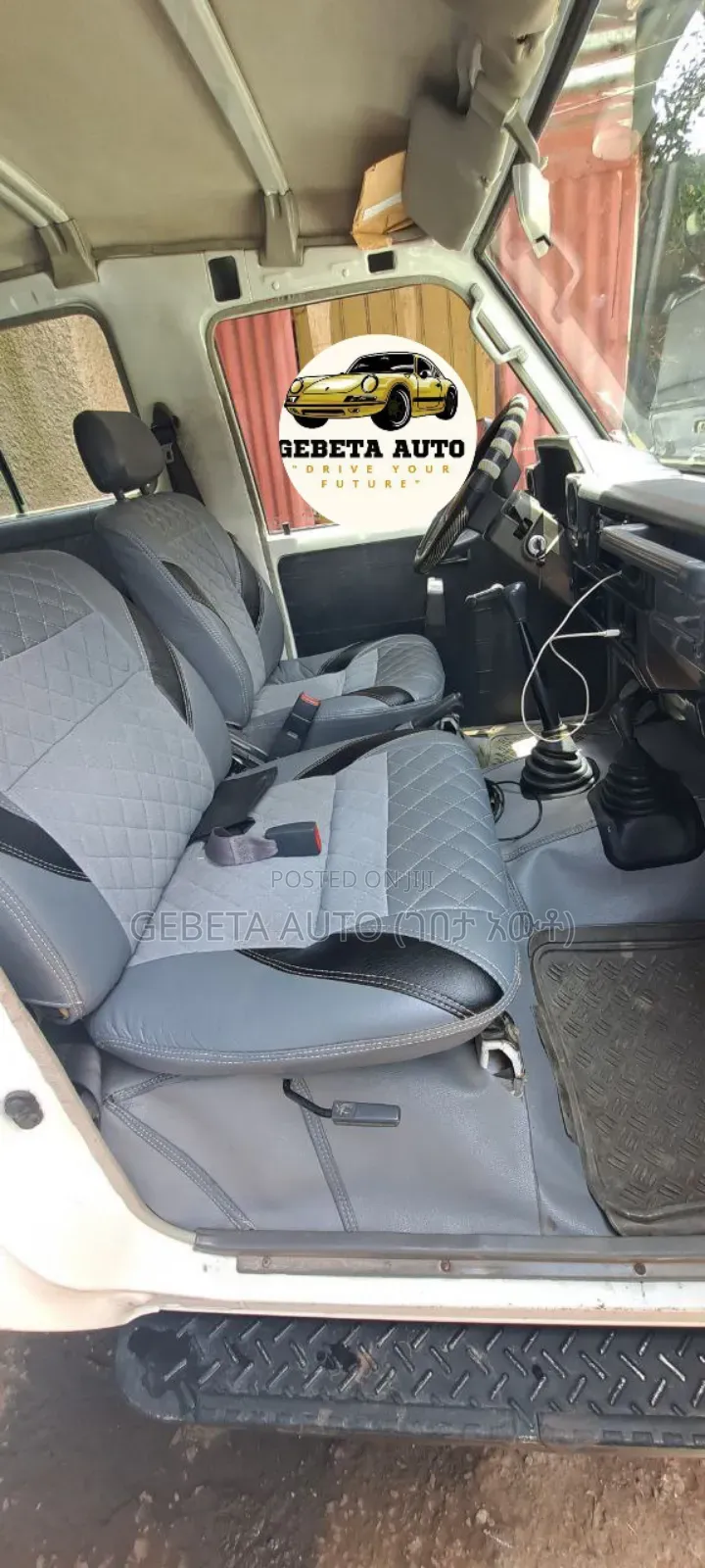 Toyota Land Cruiser 2000 White