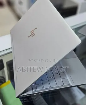 New Laptop HP Envy 14 8GB Intel Core I5 SSD 256GB