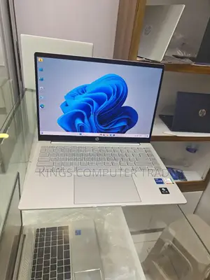 New Laptop HP Pavilion X2 10 16GB Intel Core I7 SSD 512GB