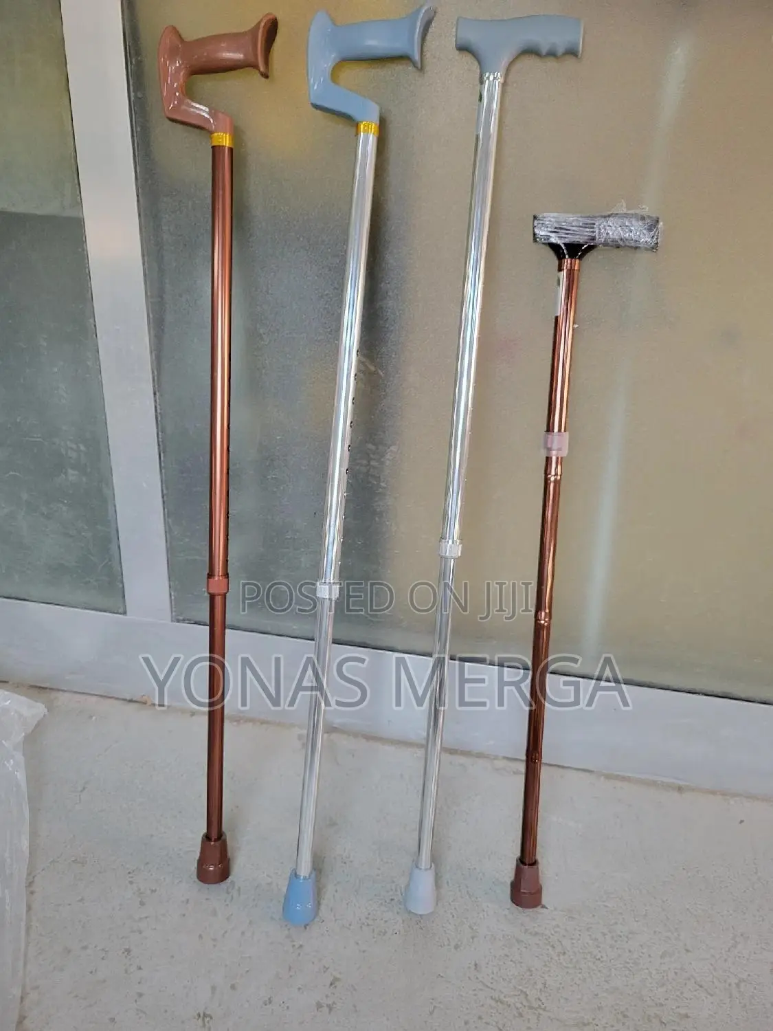 Walking Cane for Balance፸ Rubber Tip,Wrist Strap,Lightweight