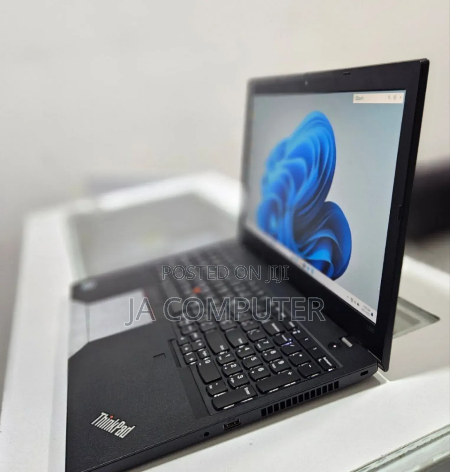 New Laptop Lenovo ThinkPad X1 Carbon 8GB Intel Core I7 SSD 512GB