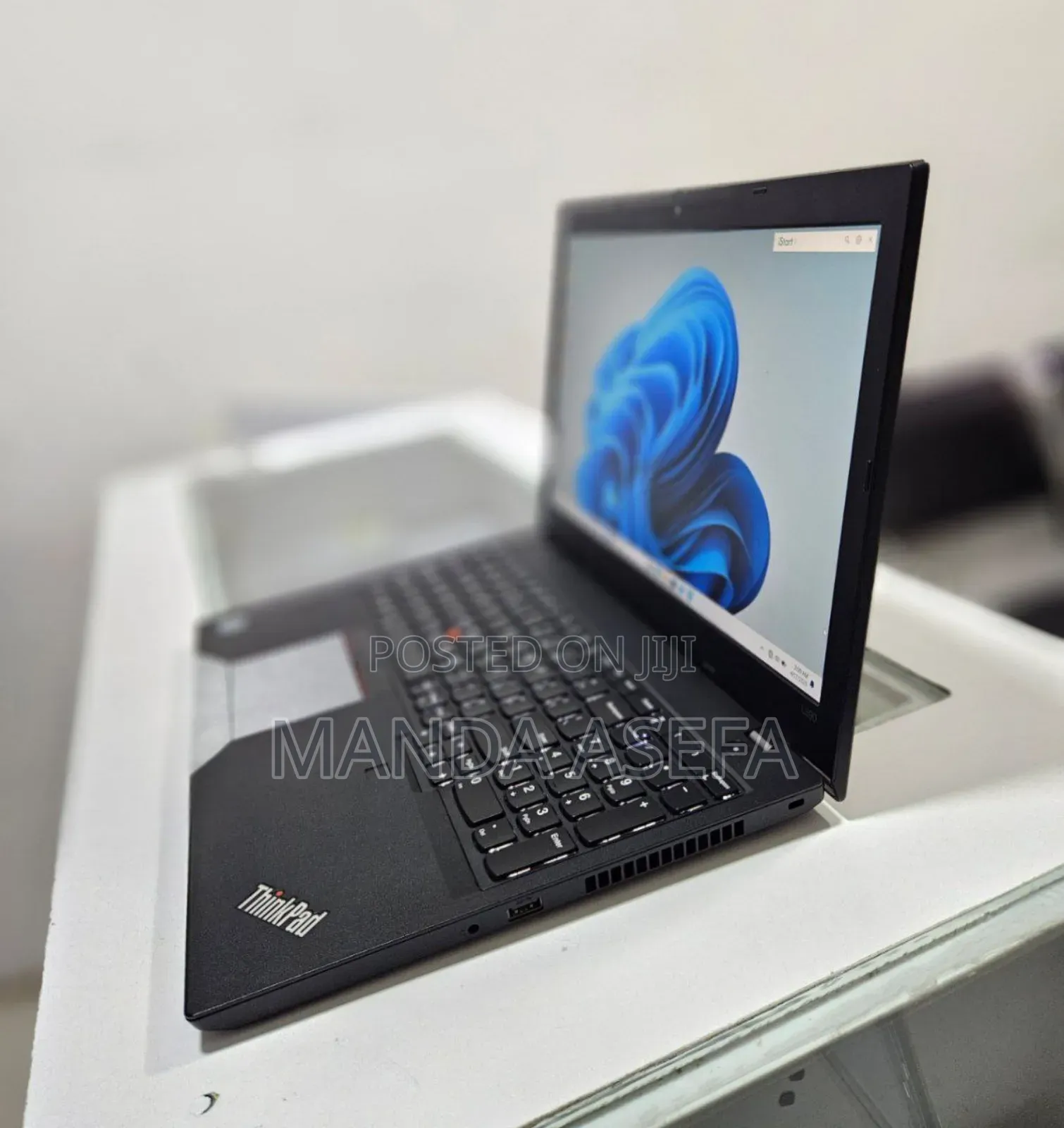 New Laptop Lenovo 8GB Intel Core I7 SSD 512GB