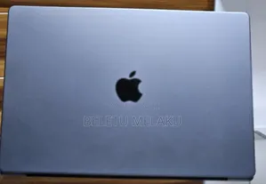 New Laptop Apple MacBook Pro 18GB Apple M3 SSD 512GB