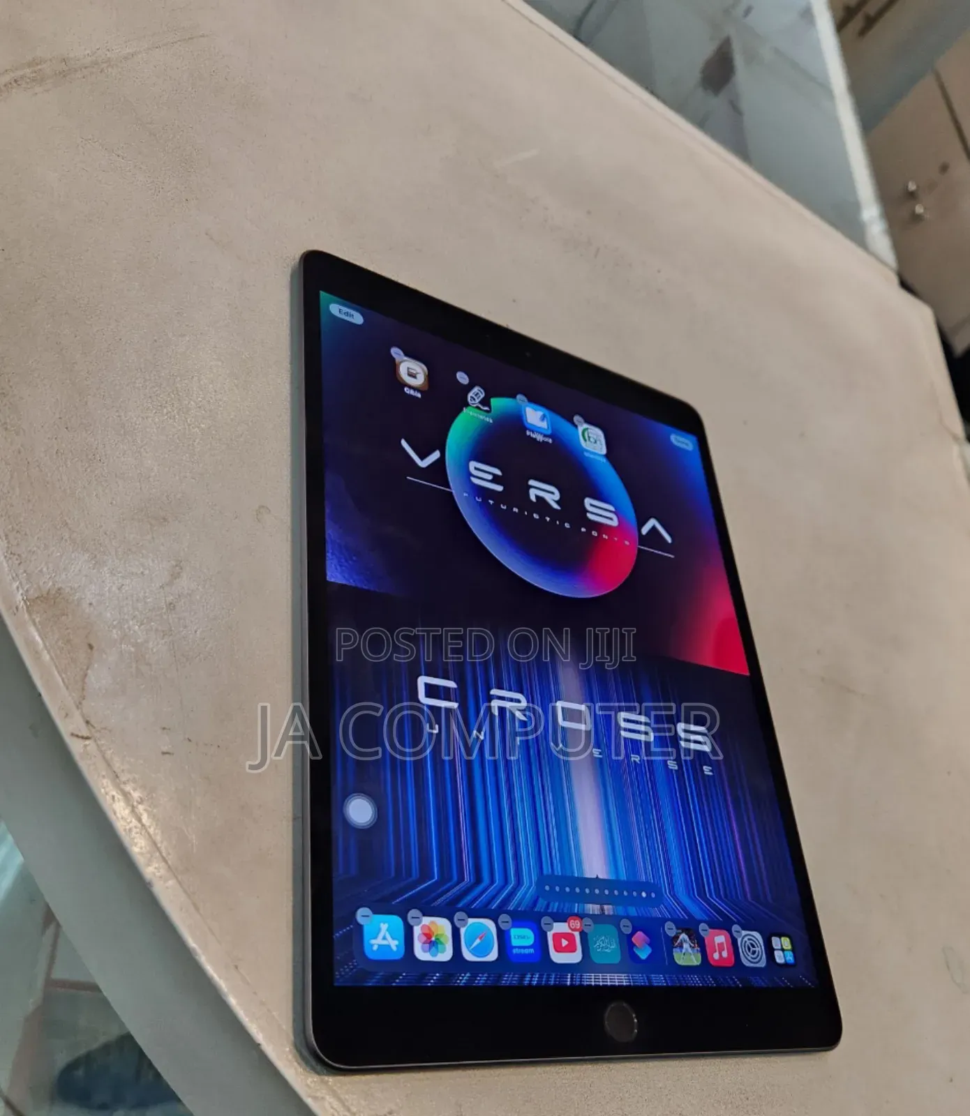 New Apple iPad Air 256 GB Black