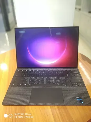 Photo - New Laptop Dell XPS 13 16GB Intel Core i7 SSD 1T