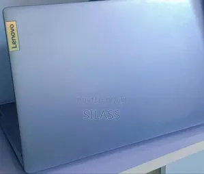 New Laptop Lenovo Ideapad 3 8GB Intel Core i5 SSD 512GB