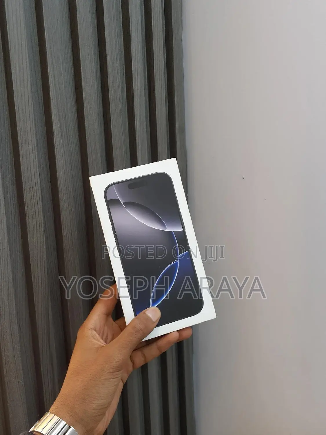 New Apple iPhone 16 Pro 128 GB Black