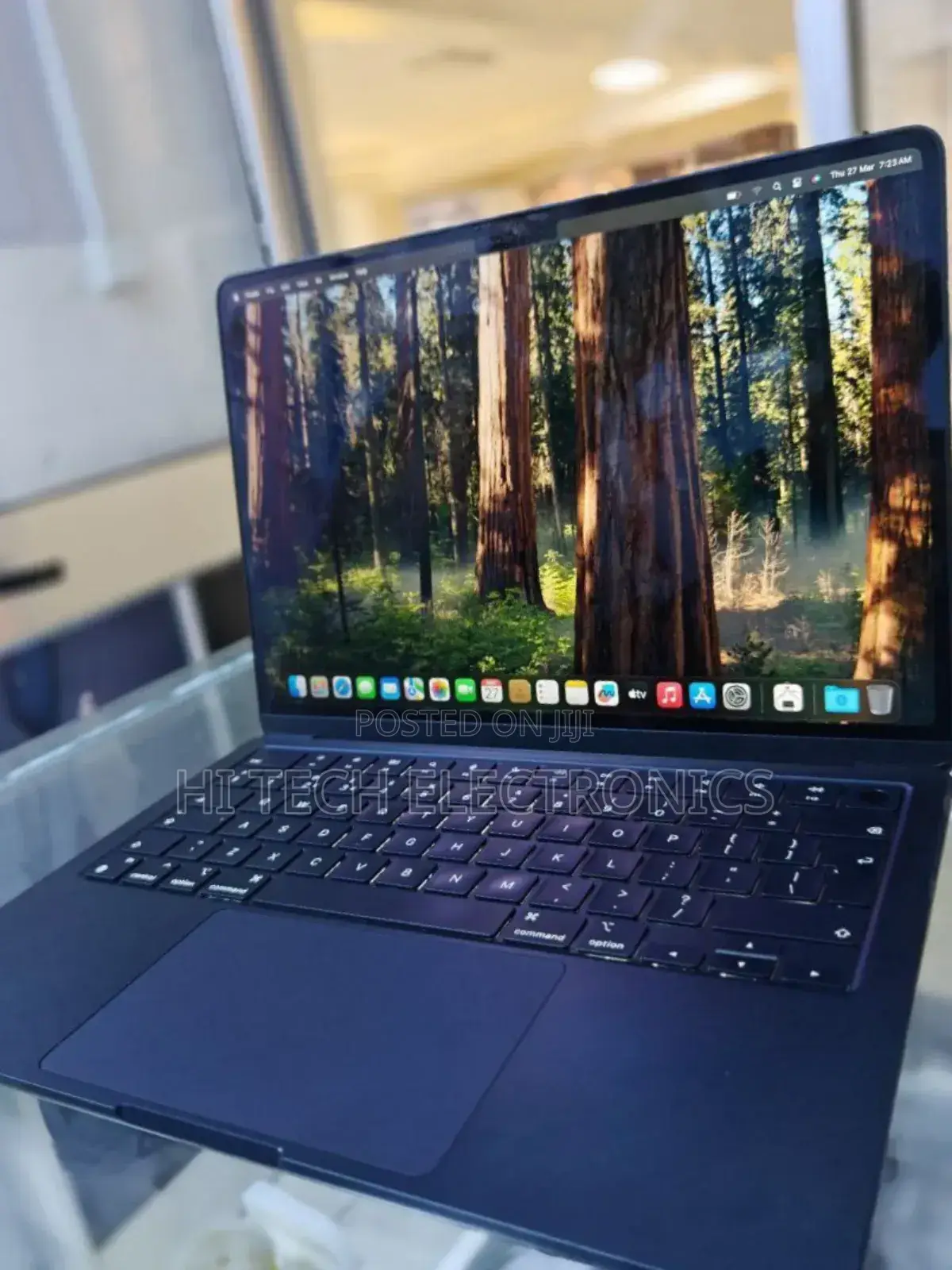 New Laptop Apple MacBook Air 2024 M3 13-inch 8GB Apple M3 SSD 256GB